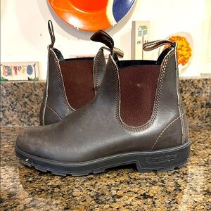 Blundstone Dark Brown Leather Ankle Boots